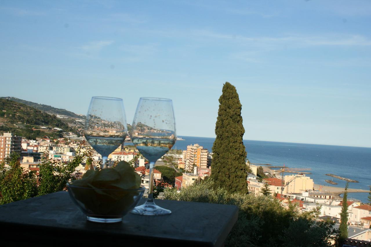 La Dolce Vita Arma di Taggia Exteriör bild